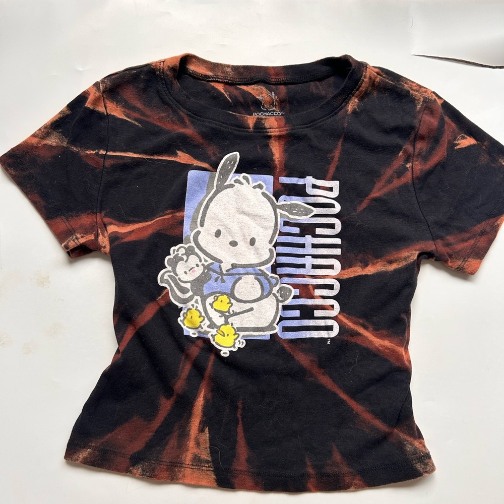 Cropped Pochacco T-shirt